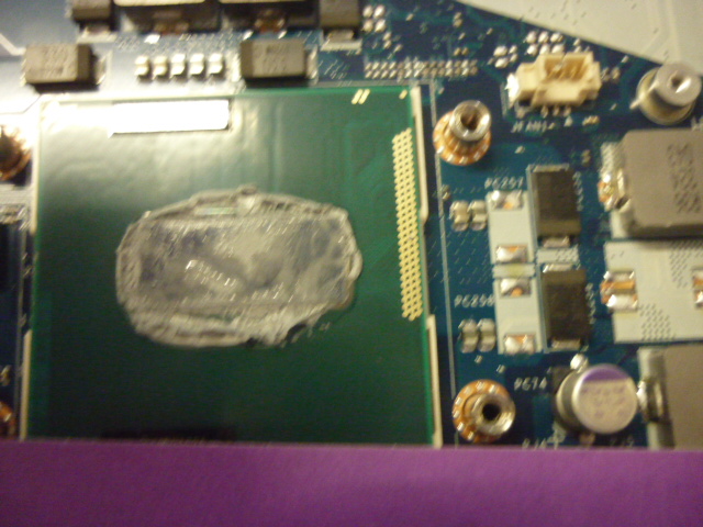 Intel Core i3-3110M CPU @ 2.4 GHz